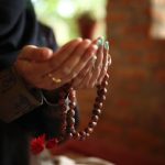 Complete Asyghil Sholawat Reading, Here are its Virtues and History