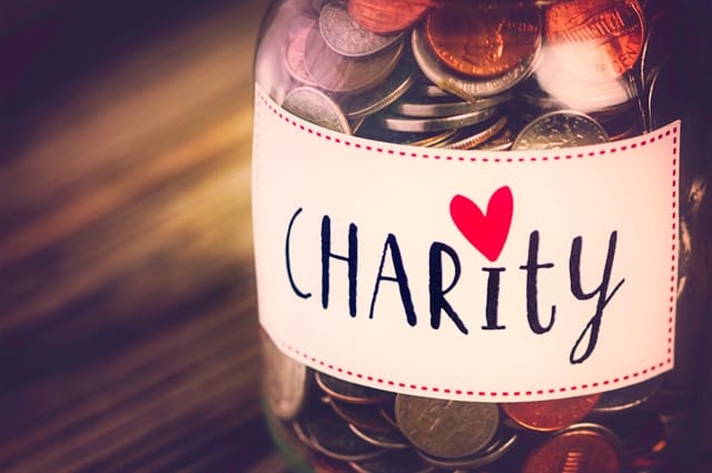 Hadith on Charity: Spending pairs in the way of Allah
