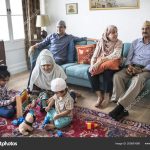 Cara Nabi ﷺ Memperlakukan Keluarga di Rumah