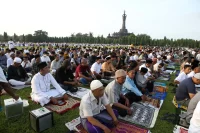Shalat Id: Simbol Persatuan Umat dalam Sunnah Nabi ﷺ