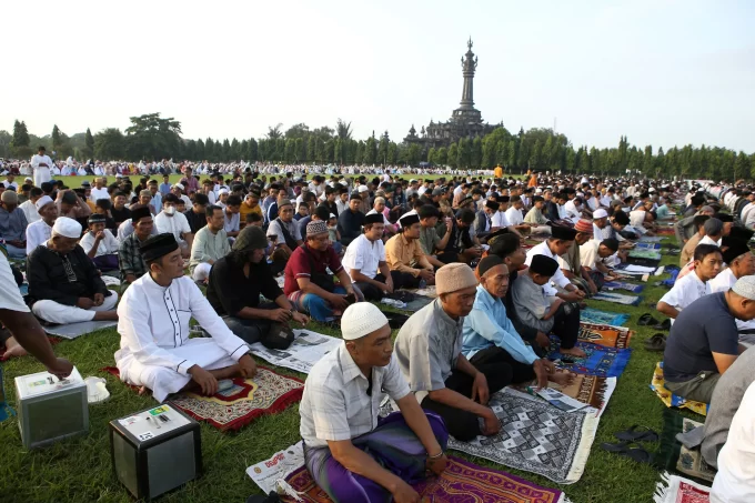 Shalat Id: Simbol Persatuan Umat dalam Sunnah Nabi ﷺ
