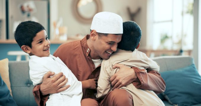 Mengapa Rasulullah ﷺ Tidak Pernah Meremehkan Anak-Anak? Pelajaran Parenting yang Tetap Relevan di Era Modern