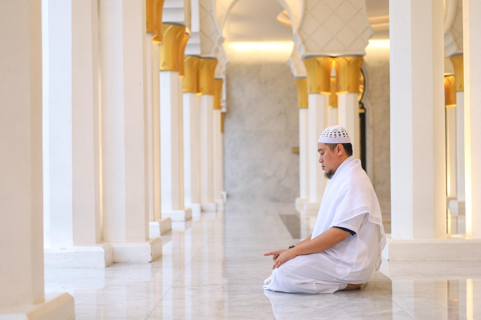 Mengapa Shalawat Ada di Dalam Shalat? Ternyata Ada Pesan Besar di Baliknya