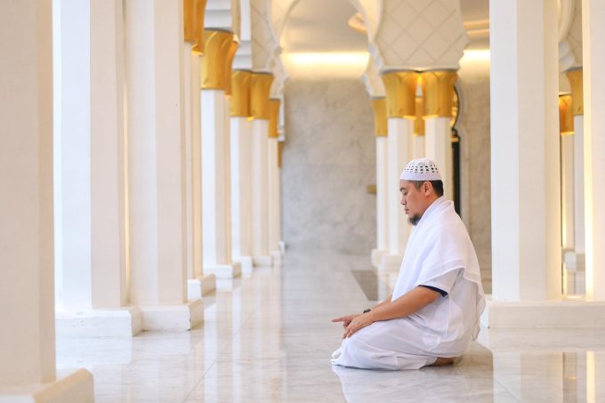 Mengapa Shalawat Ada di Dalam Shalat? Ternyata Ada Pesan Besar di Baliknya