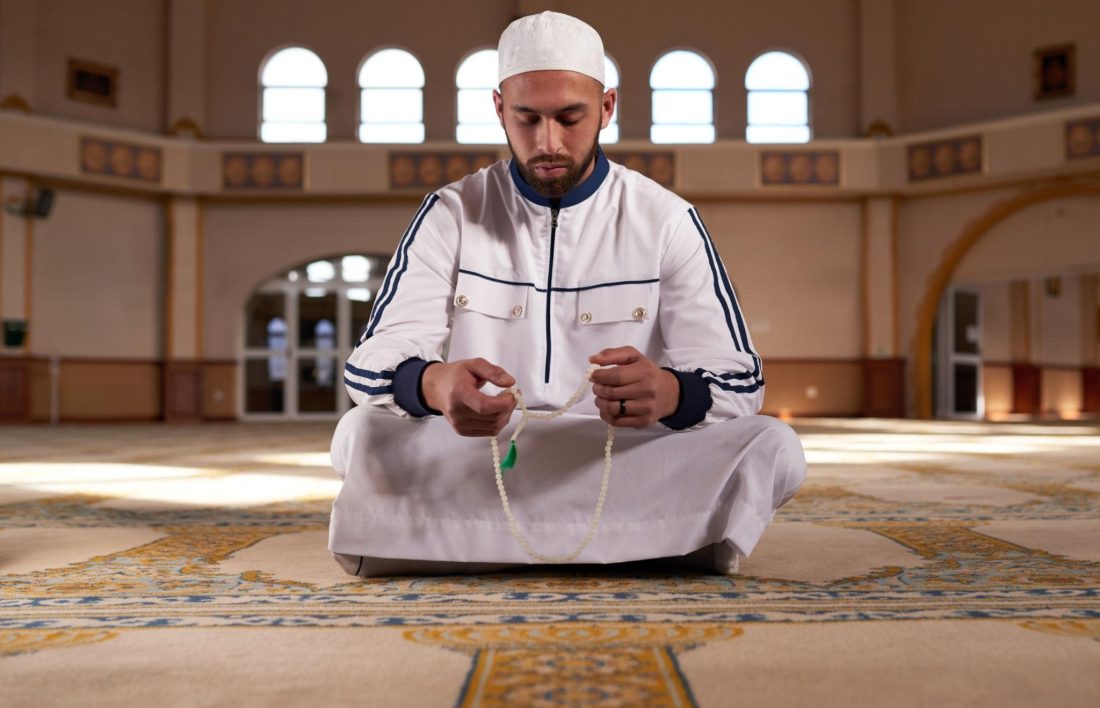 Shalawat di Tengah Kesibukan: Bisakah Menjadikan Satu Menit sebagai Jeda Spiritual?